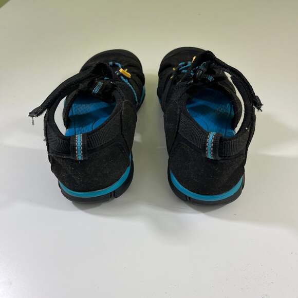 Keen Big Kids' Seacamp II CNX Black/Brilliant Blue Water Sandals - Picture 4 of 6